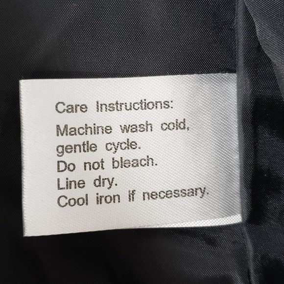 Gallery Quilted Jacket Coat Womens Small Black 4 Pockets Cinched Back Classic - Picture 14 of 15